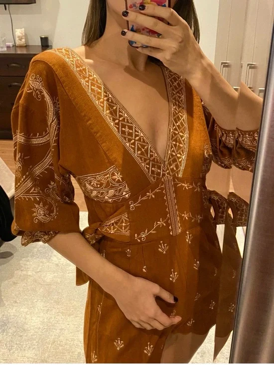 NWT Free People Azalia Boho Embroidered V-Neck Shorts Romper in Chocolate Brown - Picture 2 of 12